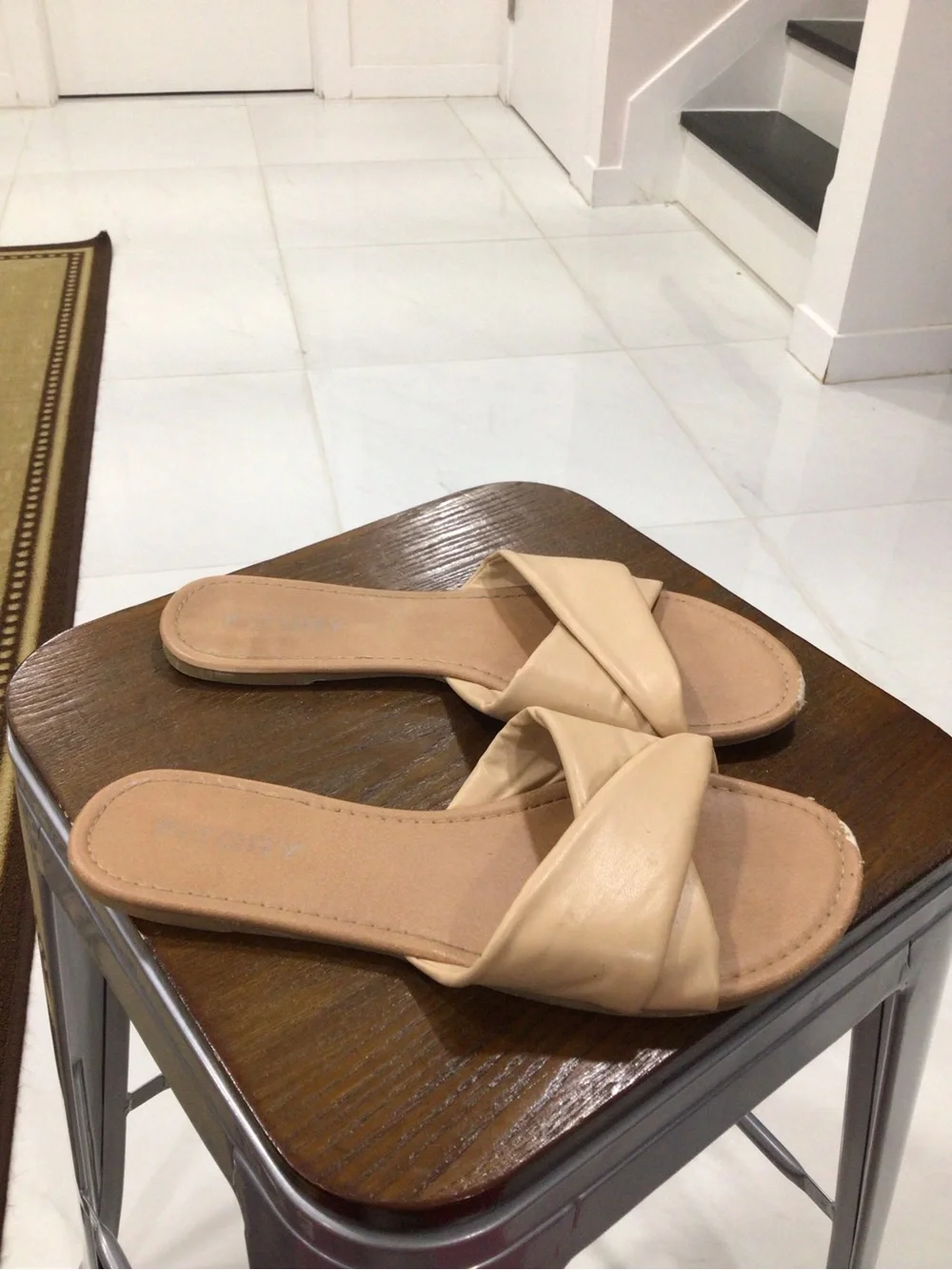 Beige Cross-Band Slide Sandals for Women - Neutral Everyday Comfort